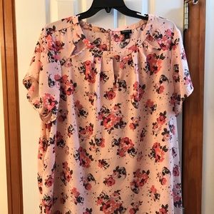 Torrid Skull & Flower Blouse Size 4